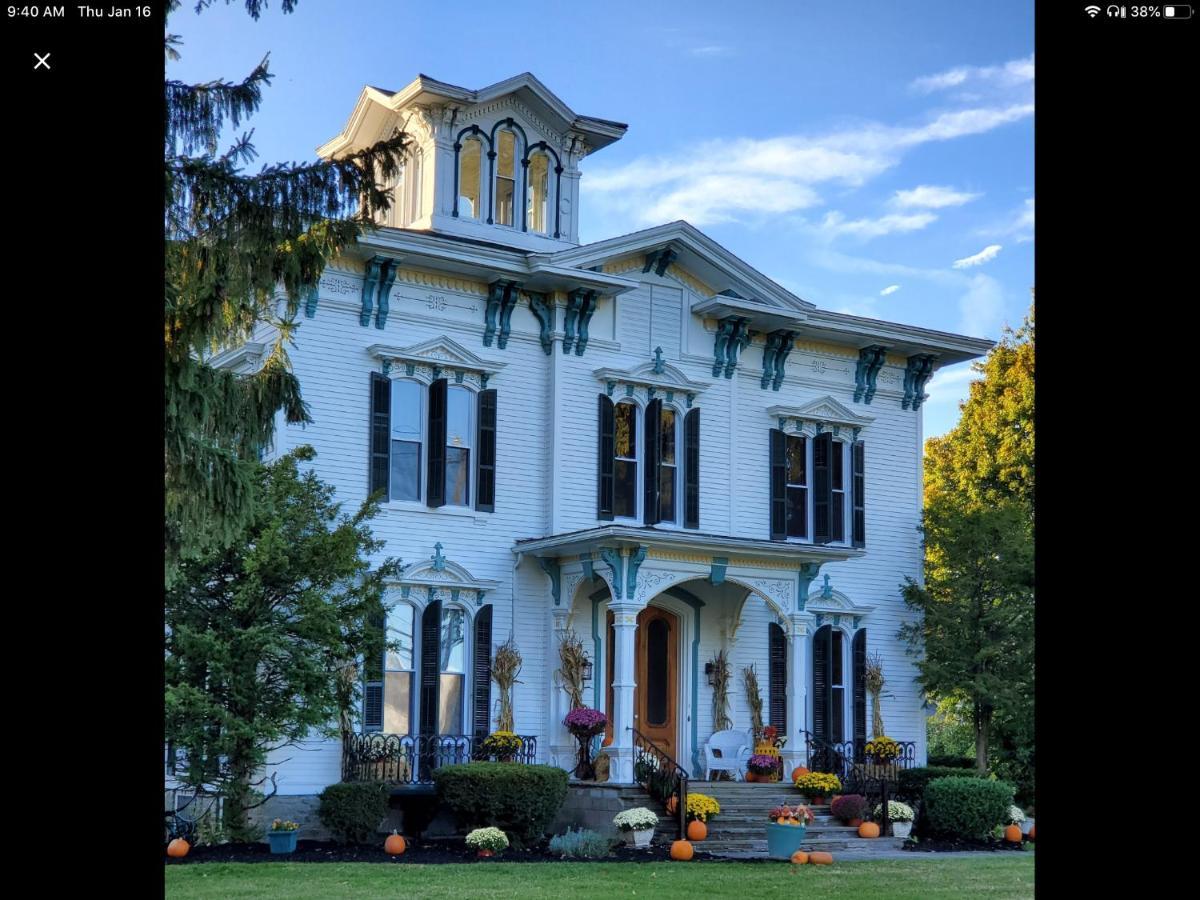 Tillinghast Manor Bed & Brunch Ovid Esterno foto