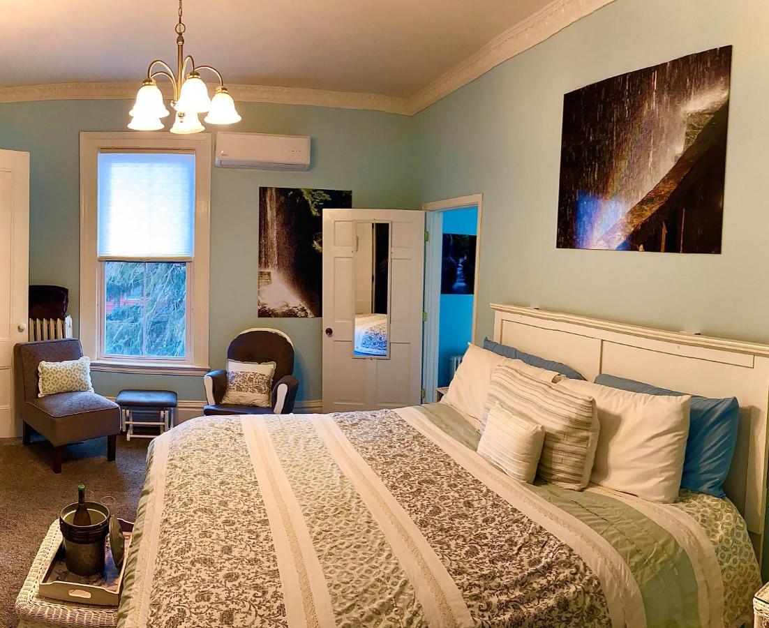 Tillinghast Manor Bed & Brunch Ovid Esterno foto