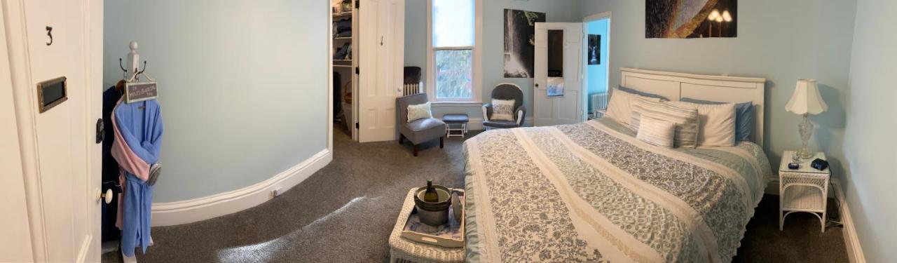 Tillinghast Manor Bed & Brunch Ovid Esterno foto