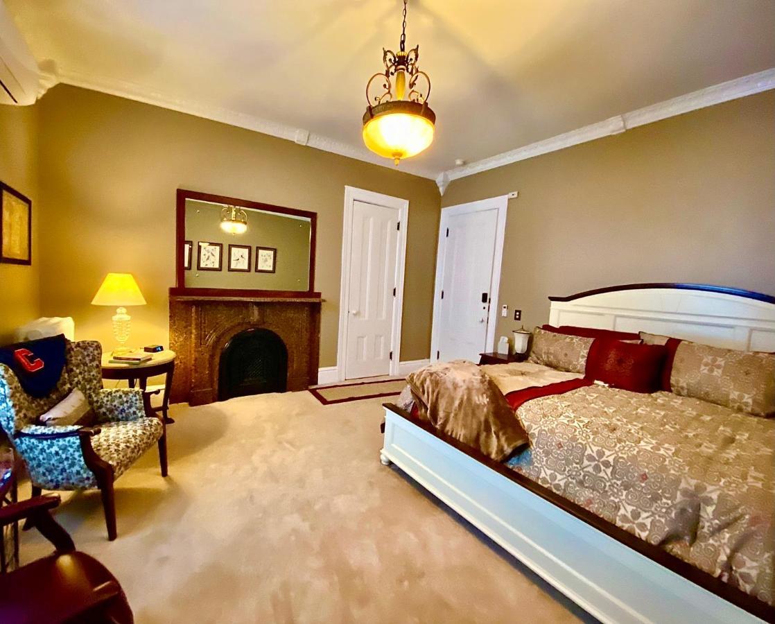 Tillinghast Manor Bed & Brunch Ovid Esterno foto